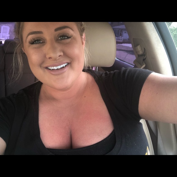 Meet your Posher, Tami - Picture 1 of 1